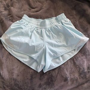 Baby blue/Teal Lululemon Hotty Hot 2.5 Shorts